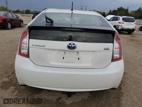 ✅ 2012 Toyota Prius Three • VIN: JTDKN3DU4C5480933 • Lot: 86080185. Wystawiony na Copart z przebiegiem 135 828 mil. Bezpłatny archiwum sprzedaży aukcyjnych z USA i szczegółowy raport historii pojazdu na DreamBid. Zdjęcie 6.
