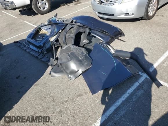 ✅ 2024 Tesla Model Y • VIN: 7SAYGDED5RF097313 • Lot: 91060415. Wystawiony na Copart z przebiegiem 26 346 mil. Bezpłatny archiwum sprzedaży aukcyjnych z USA i szczegółowy raport historii pojazdu na DreamBid. Zdjęcie 13.