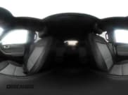 ✅ 2023 Ford Explorer XLT • VIN: 1FMSK8DH6PGB62858 • Lot: 43708957. Wystawiony na IAAI z przebiegiem 12 721 mil. Bezpłatny archiwum sprzedaży aukcyjnych z USA i szczegółowy raport historii pojazdu na DreamBid. Zdjęcie 18.