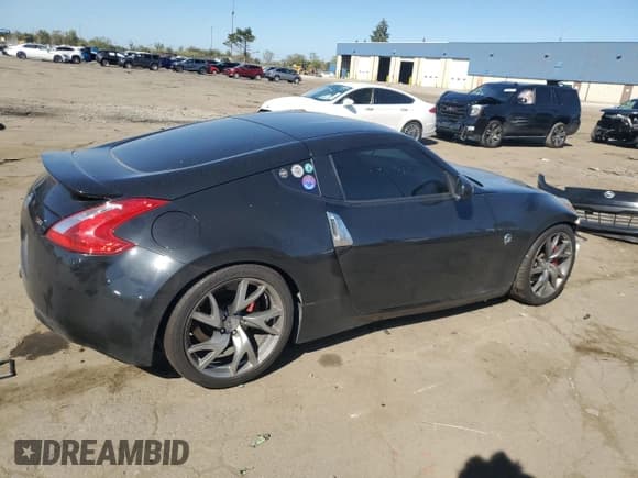✅ 2013 Nissan 370Z • VIN: JN1AZ4EHXDM381485 • Lot: 81935595. Wystawiony na Copart z przebiegiem 154 910 mil. Bezpłatny archiwum sprzedaży aukcyjnych z USA i szczegółowy raport historii pojazdu na DreamBid. Zdjęcie 3.