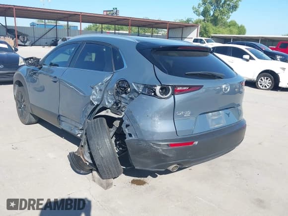 ✅ 2022 Mazda CX-30 S Preferred • VIN: 3MVDMBCL3NM432639 • Lot: 42815202. Wystawiony na IAAI z przebiegiem 34 273 mil. Bezpłatny archiwum sprzedaży aukcyjnych z USA i szczegółowy raport historii pojazdu na DreamBid. Zdjęcie 3.