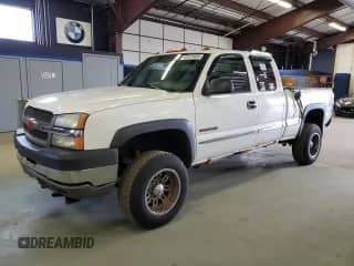 2004 Chevrolet Silverado 2500HD LS с VIN 1GCHK29U04E395028, выставлен на аукционе Copart как лот 65429455 с пробегом 176 573 миль миль и Чистый • Clean title. История ставок и продаж доступна на DreamBid. Изображение 1.