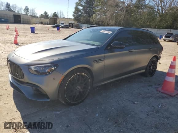 ✅ 2021 Mercedes-Benz E 63 S AMG • VIN: W1KZH8KB3MB000331 • Лот: 86913794. Опубликован ранее на Copart с пробегом 30 374 миль. Бесплатный доступ к архиву аукционных продаж из США и подробный отчёт об истории автомобиля на DreamBid. Изображение 1.