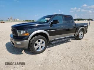 ✅ 2009 Dodge 1500 Laramie • VIN: 1D3HB13T19S752887 • Lot: 71537795. Wystawiony na Copart z przebiegiem 179 209 mil. Bezpłatny archiwum sprzedaży aukcyjnych z USA i szczegółowy raport historii pojazdu na DreamBid. Zdjęcie 1.