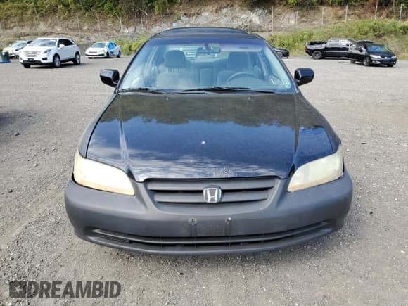 ✅ 2002 Honda Accord SE • VIN: 1HGCG56722A157974 • Lot: 71548755. Listed on Copart with 261,809 mi. Free auction sales archive from the USA and detailed vehicle history report at DreamBid. Image 5.