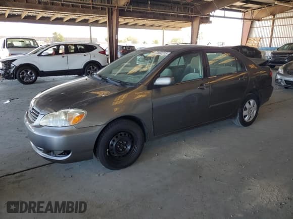 ✅ 2005 Toyota Corolla CE • VIN: 1NXBR32E55Z493713 • Лот: 70892215. Опубликован ранее на Copart с пробегом 74 312 миль. Бесплатный доступ к архиву аукционных продаж из США и подробный отчёт об истории автомобиля на DreamBid. Изображение 1.