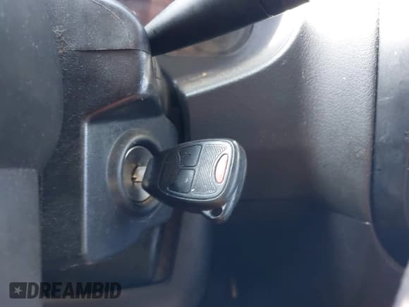 ✅ 2017 Jeep Patriot Sport • VIN: 1C4NJPBA1HD149040 • Lot: 41875505. Listed on IAAI with 124,125 mi. Free auction sales archive from the USA and detailed vehicle history report at DreamBid. Image 11.