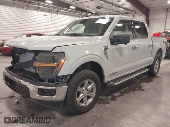 ✅ 2024 Ford F-150 XLT • VIN: 1FTFW3LD7RFA25108 • Лот: 43819245. Опубликован ранее на IAAI с пробегом 57 943 миль. Бесплатный доступ к архиву аукционных продаж из США и подробный отчёт об истории автомобиля на DreamBid. Изображение 18.