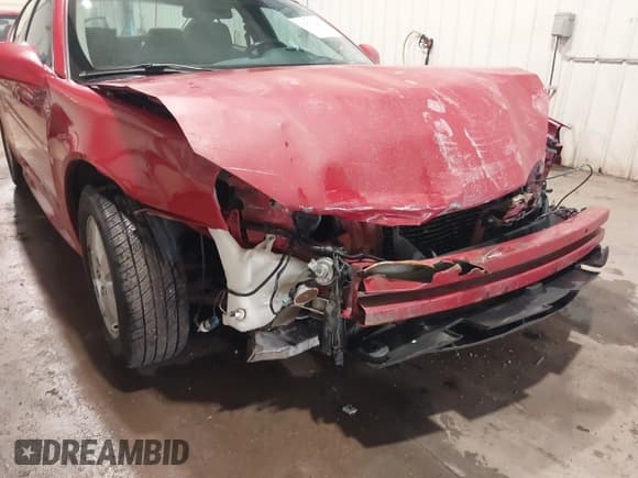 ✅ 2007 Pontiac Grand Prix • VIN: 2G2WP552371157358 • Lot: 42673201. Wystawiony na IAAI z przebiegiem 233 945 mil. Bezpłatny archiwum sprzedaży aukcyjnych z USA i szczegółowy raport historii pojazdu na DreamBid. Zdjęcie 6.