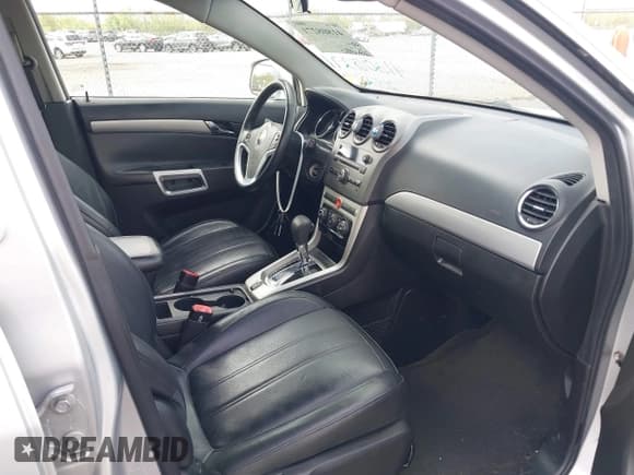 ✅ 2012 Chevrolet Captiva Sport LT • VIN: 3GNAL3E56CS652076 • Lot: 41808271. Wystawiony na IAAI z przebiegiem 209 455 mil. Bezpłatny archiwum sprzedaży aukcyjnych z USA i szczegółowy raport historii pojazdu na DreamBid. Zdjęcie 5.