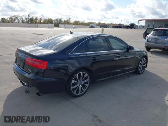 ✅ 2014 Audi A6 Prestige • VIN: WAUHGAFC4EN126584 • Лот: 43728941. Опубликован ранее на IAAI с пробегом 180 492 миль. Бесплатный доступ к архиву аукционных продаж из США и подробный отчёт об истории автомобиля на DreamBid. Изображение 4.