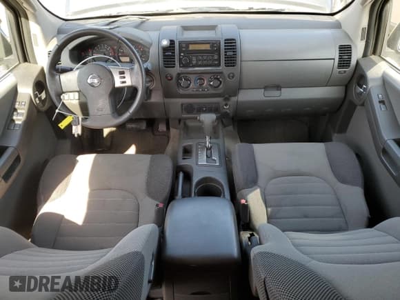 ✅ 2005 Nissan Xterra S • VIN: 5N1AN08U25C608147 • Lot: 54451175. Wystawiony na Copart z przebiegiem 139 716 mil. Bezpłatny archiwum sprzedaży aukcyjnych z USA i szczegółowy raport historii pojazdu na DreamBid. Zdjęcie 8.