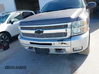 ✅ 2013 Chevrolet Silverado 1500 LT • VIN: 3GCPKSE77DG125766 • Lot: 43628365. Wystawiony na IAAI z przebiegiem 81 215 mil. Bezpłatny archiwum sprzedaży aukcyjnych z USA i szczegółowy raport historii pojazdu na DreamBid. Zdjęcie 6.