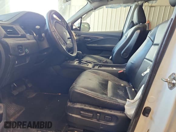 ✅ 2017 Honda Pilot EX-L • VIN: 5FNYF6H57HB044837 • Lot: 81679385. Listed on Copart with 154,324 mi. Free auction sales archive from the USA and detailed vehicle history report at DreamBid. Image 7.