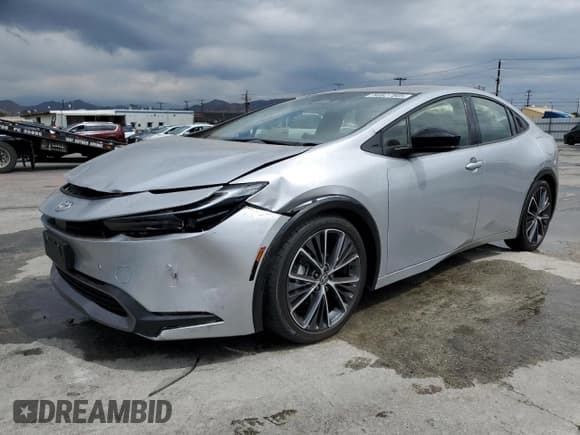 ✅ 2024 Toyota Prius LE • VIN: JTDACAAU3R3030849 • Lot: 80827505. Wystawiony na Copart z przebiegiem 5 771 mil. Bezpłatny archiwum sprzedaży aukcyjnych z USA i szczegółowy raport historii pojazdu na DreamBid. Zdjęcie 1.