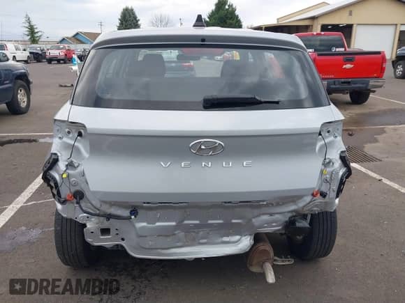 2021 Hyundai Venue SE z VIN KMHRB8A3XMU100531, wystawiony jako IAAI lot #41777510 z przebiegiem 34 557 mil mil oraz . Historia ofert i sprzedaży dostępna na DreamBid. Obrazek 17.