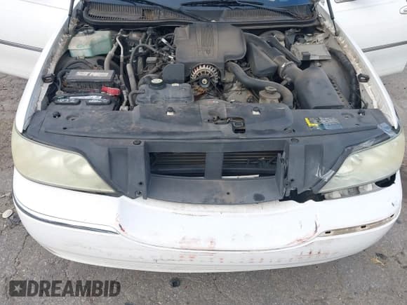 ✅ 2005 Lincoln Town Car Signature Limited • VIN: 1LNHM82W55Y643908 • Лот: 43406048. Опубликован ранее на IAAI с пробегом 112 411 миль. Бесплатный доступ к архиву аукционных продаж из США и подробный отчёт об истории автомобиля на DreamBid. Изображение 10.