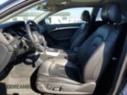 ✅ 2013 Audi A5 Premium • VIN: WAUCFAFR8DA072049 • Lot: 81745385. Wystawiony na Copart z przebiegiem 69 422 mil. Bezpłatny archiwum sprzedaży aukcyjnych z USA i szczegółowy raport historii pojazdu na DreamBid. Zdjęcie 7.