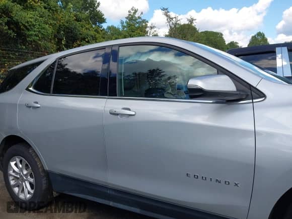 2019 Chevrolet Equinox LT with VIN 2GNAXUEV7K6274373, listed as a IAAI auction lot 43266888 with 129,076 mi miles and . Bid and sale history available at DreamBid. Image 13.