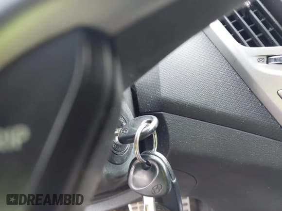 ✅ 2013 Hyundai Veloster w/Black Int • VIN: KMHTC6AD7DU092257 • Lot: 41464977. Wystawiony na IAAI z przebiegiem 151 152 mil. Bezpłatny archiwum sprzedaży aukcyjnych z USA i szczegółowy raport historii pojazdu na DreamBid. Zdjęcie 11.