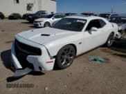 ✅ 2015 Dodge Challenger R/T • VIN: 2C3CDZATXFH708649 • Lot: 70843824. Wystawiony na Copart z przebiegiem 72 986 mil. Bezpłatny archiwum sprzedaży aukcyjnych z USA i szczegółowy raport historii pojazdu na DreamBid. Zdjęcie 1.