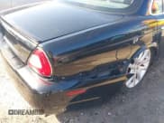 ✅ 2008 Jaguar XJ 8 • VIN: SAJWA71B48SH27792 • Lot: 40399475. Wystawiony na IAAI z przebiegiem Nie podano. Bezpłatny archiwum sprzedaży aukcyjnych z USA i szczegółowy raport historii pojazdu na DreamBid. Zdjęcie 12.