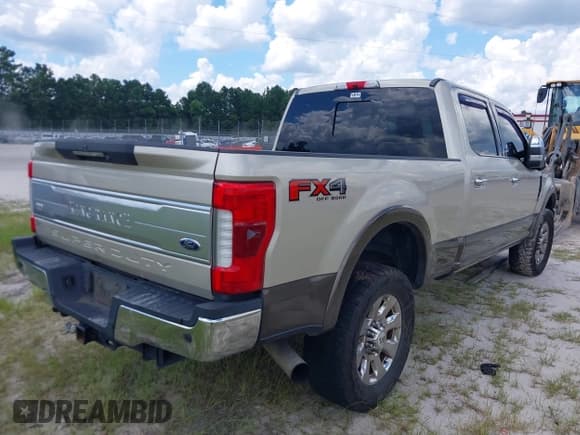 ✅ 2017 Ford F-250 Lariat • VIN: 1FT7W2BT8HEE30146 • Лот: 42948382. Опубликован ранее на IAAI с пробегом 225 156 миль. Бесплатный доступ к архиву аукционных продаж из США и подробный отчёт об истории автомобиля на DreamBid. Изображение 4.