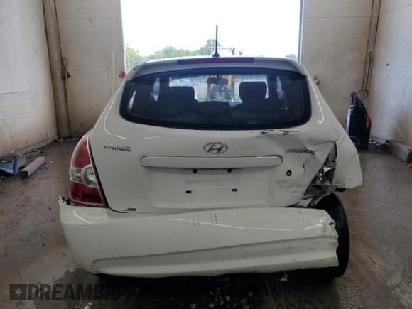 ✅ 2009 Hyundai Accent GS • VIN: KMHCM36C29U116578 • Лот: 64082935. Опубликован ранее на Copart с пробегом 91 454 миль. Бесплатный доступ к архиву аукционных продаж из США и подробный отчёт об истории автомобиля на DreamBid. Изображение 6.