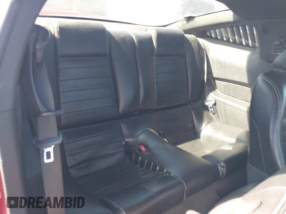 ✅ 2010 Ford Mustang V6 • VIN: 1ZVBP8AN0A5154903 • Lot: 43580768. Listed on IAAI with 152,283 mi. Free auction sales archive from the USA and detailed vehicle history report at DreamBid. Image 8.