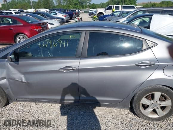 ✅ 2012 Hyundai Elantra Limited • VIN: KMHDH4AE2CU455811 • Lot: 42296941. Listed on IAAI with 230,105 mi. Free auction sales archive from the USA and detailed vehicle history report at DreamBid. Image 14.