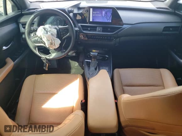 ✅ 2024 Lexus UX 250h Premium • VIN: JTHP6JBH9R2161632 • Lot: 71041865. Listed on Copart with 72,911 mi. Free auction sales archive from the USA and detailed vehicle history report at DreamBid. Image 8.