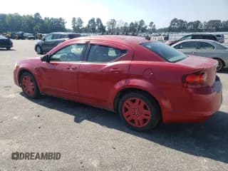 ✅ 2013 Dodge Avenger SE • VIN: 1C3CDZAB8DN591018 • Lot: 74959464. Wystawiony na Copart z przebiegiem 241 743 mil. Bezpłatny archiwum sprzedaży aukcyjnych z USA i szczegółowy raport historii pojazdu na DreamBid. Zdjęcie 2.
