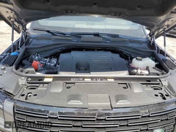 ✅ 2025 Land Rover Range Rover SE • VIN: SALKP9FU5SA315238 • Lot: 62609195. Listed on Copart with Not provided. Free auction sales archive from the USA and detailed vehicle history report at DreamBid. Image 12.