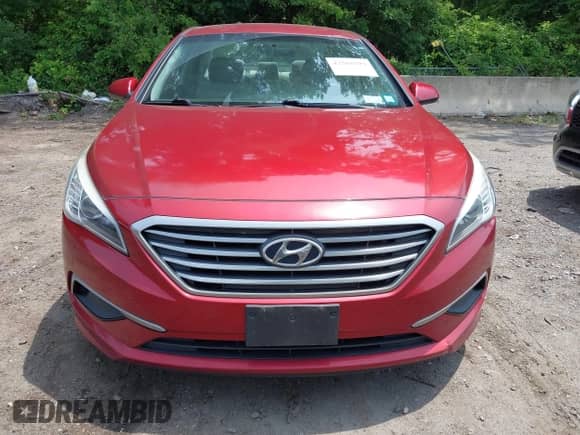2016 Hyundai Sonata 2.4L z VIN 5NPE24AF0GH395112, wystawiony jako IAAI lot #42568193 z przebiegiem 103 612 mil mil oraz . Historia ofert i sprzedaży dostępna na DreamBid. Obrazek 6.