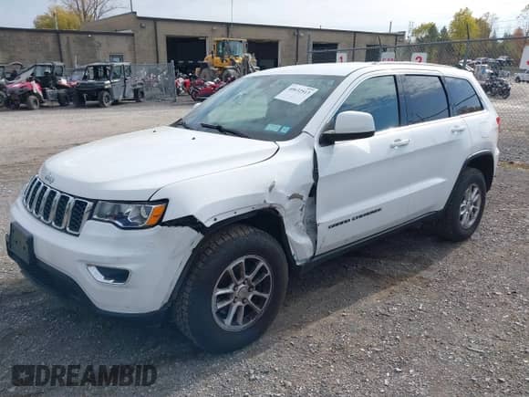 2018 Jeep Grand Cherokee Altitude с VIN 1C4RJFAG3JC180674, выставлен на аукционе IAAI как лот 40632513 с пробегом 87 403 миль миль и . История ставок и продаж доступна на DreamBid. Изображение 2.