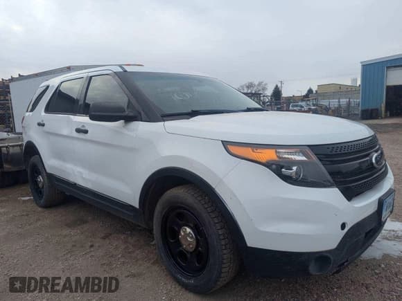 ✅ 2014 Ford Police Interceptor Utility • VIN: 1FM5K8AR7EGB69244 • Lot: 41538436. Wystawiony na IAAI z przebiegiem 154 476 mil. Bezpłatny archiwum sprzedaży aukcyjnych z USA i szczegółowy raport historii pojazdu na DreamBid. Zdjęcie 1.