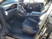 ✅ 2023 Tesla Model X Plaid • VIN: 7SAXCBE60PF385654 • Lot: 87193414. Wystawiony na Copart z przebiegiem 30 184 mil. Bezpłatny archiwum sprzedaży aukcyjnych z USA i szczegółowy raport historii pojazdu na DreamBid. Zdjęcie 7.