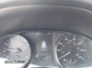 ✅ 2018 Nissan Rogue SV • VIN: KNMAT2MT0JP530070 • Lot: 43282313. Wystawiony na IAAI z przebiegiem 91 723 mil. Bezpłatny archiwum sprzedaży aukcyjnych z USA i szczegółowy raport historii pojazdu na DreamBid. Zdjęcie 7.