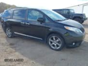 ✅ 2014 Toyota Sienna SE • VIN: 5TDXK3DC3ES453080 • Лот: 43616738. Опубликован ранее на IAAI с пробегом 78 926 миль. Бесплатный доступ к архиву аукционных продаж из США и подробный отчёт об истории автомобиля на DreamBid. Изображение 1.
