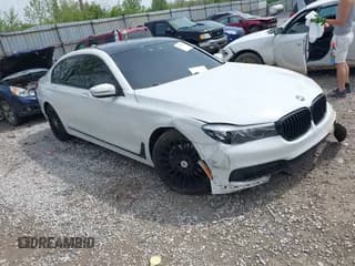 ✅ 2019 BMW 7 Series 740i xDrive • VIN: WBA7E4C54KGV28548 • Lot: 42130093. Wystawiony na IAAI z przebiegiem 92 126 mil. Bezpłatny archiwum sprzedaży aukcyjnych z USA i szczegółowy raport historii pojazdu na DreamBid. Zdjęcie 1.