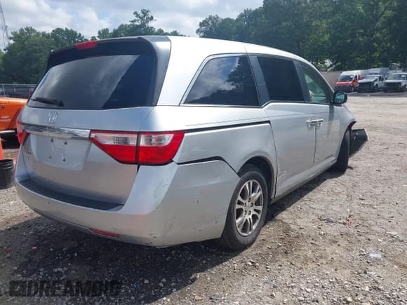 ✅ 2011 Honda Odyssey EX • VIN: 5FNRL5H42BB074396 • Lot: 42811520. Wystawiony na IAAI z przebiegiem 123 977 mil. Bezpłatny archiwum sprzedaży aukcyjnych z USA i szczegółowy raport historii pojazdu na DreamBid. Zdjęcie 4.