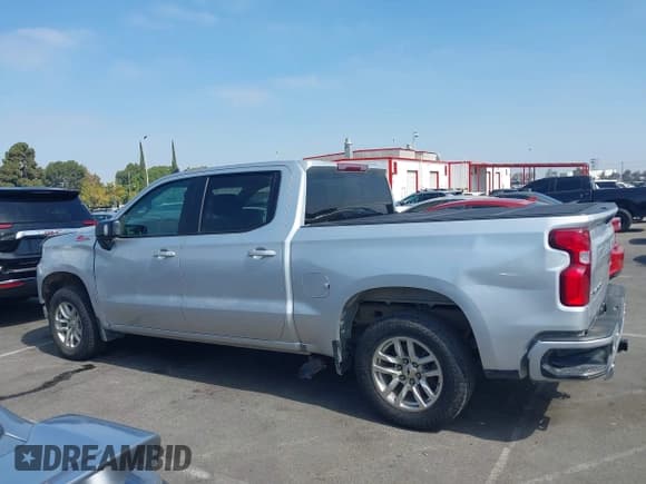 ✅ 2021 Chevrolet Silverado 1500 RST • VIN: 3GCUYEET4MG138815 • Лот: 42894441. Опубликован ранее на IAAI с пробегом 77 700 миль. Бесплатный доступ к архиву аукционных продаж из США и подробный отчёт об истории автомобиля на DreamBid. Изображение 14.
