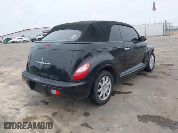 ✅ 2008 Chrysler PT Cruiser • VIN: 3C3HY55X48T113533 • Lot: 41364023. Listed on IAAI with 133,231 mi. Free auction sales archive from the USA and detailed vehicle history report at DreamBid. Image 4.