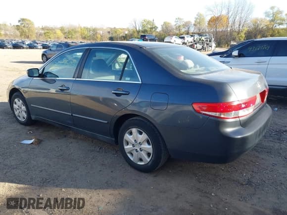 ✅ 2004 Honda Accord LX • VIN: 1HGCM55364A147779 • Лот: 43627507. Опубликован ранее на IAAI с пробегом 251 045 миль. Бесплатный доступ к архиву аукционных продаж из США и подробный отчёт об истории автомобиля на DreamBid. Изображение 3.