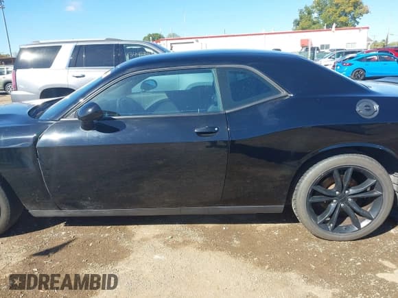 ✅ 2016 Dodge Challenger SXT • VIN: 2C3CDZAG9GH137594 • Лот: 43460055. Опубликован ранее на IAAI с пробегом 148 558 миль. Бесплатный доступ к архиву аукционных продаж из США и подробный отчёт об истории автомобиля на DreamBid. Изображение 14.