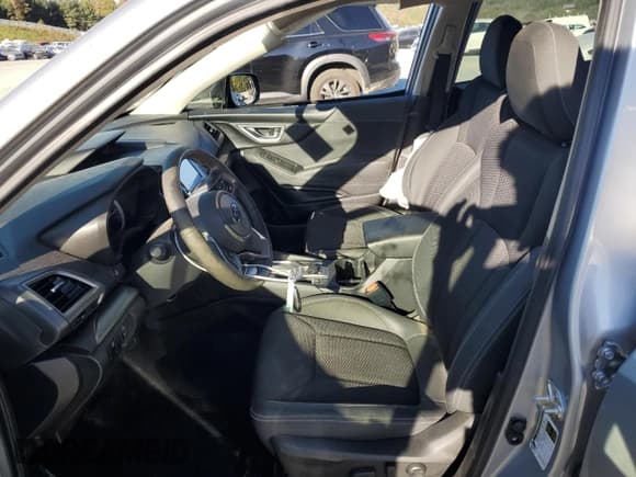 ✅ 2021 Subaru Forester Premium • VIN: JF2SKAFC5MH420324 • Лот: 87014415. Опубликован ранее на Copart с пробегом 30 123 миль. Бесплатный доступ к архиву аукционных продаж из США и подробный отчёт об истории автомобиля на DreamBid. Изображение 7.