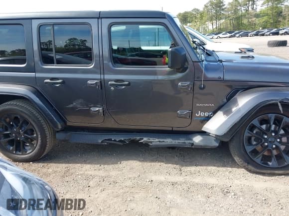 ✅ 2023 Jeep Wrangler Sahara • VIN: 1C4JJXP69PW684803 • Lot: 42214320. Listed on IAAI with 37,723 mi. Free auction sales archive from the USA and detailed vehicle history report at DreamBid. Image 6.