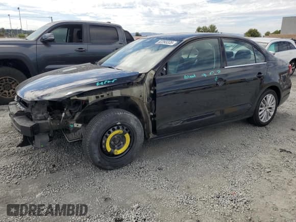 ✅ 2013 Volkswagen Jetta SEL • VIN: 3VWLX7AJ2DM390303 • Lot: 82393335. Listed on Copart with 52,446 mi. Free auction sales archive from the USA and detailed vehicle history report at DreamBid. Image 1.