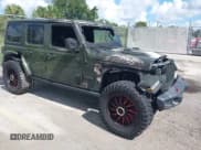 ✅ 2021 Jeep Wrangler Unlimited Rubicon • VIN: 1C4HJXFG6MW599051 • Lot: 42965919. Wystawiony na IAAI z przebiegiem Nie podano. Bezpłatny archiwum sprzedaży aukcyjnych z USA i szczegółowy raport historii pojazdu na DreamBid. Zdjęcie 1.