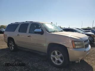 ✅ 2007 Chevrolet Suburban LTZ • VIN: 3GNFK16387G298631 • Lot: 74700834. Wystawiony na Copart z przebiegiem 262 681 mil. Bezpłatny archiwum sprzedaży aukcyjnych z USA i szczegółowy raport historii pojazdu na DreamBid. Zdjęcie 4.